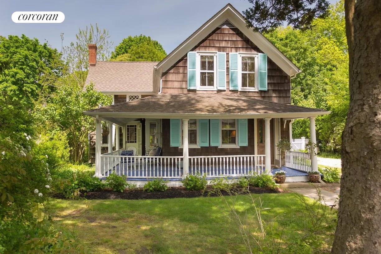 The Hamptons Real Estate | View 15 Grand Street | 4 Beds, 2 Baths