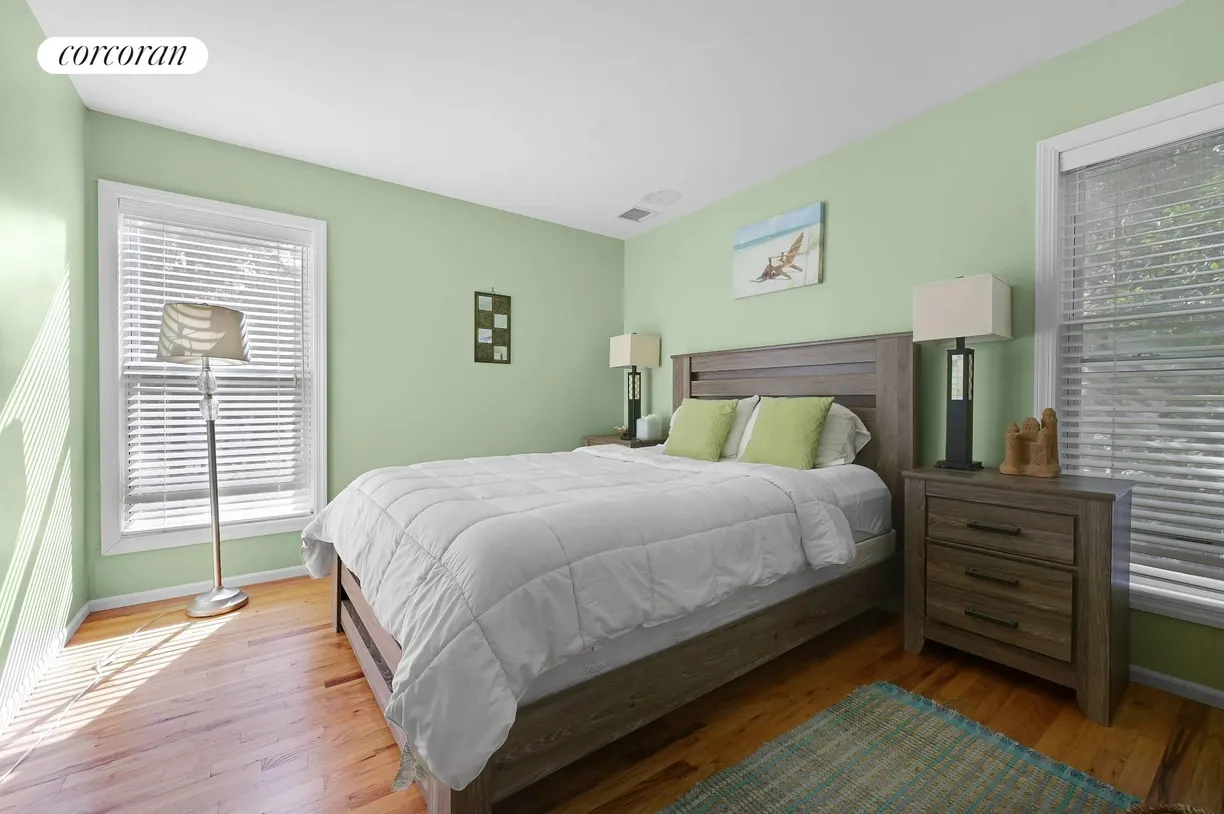 The Hamptons Real Estate | View 6 Orchard Lane | room 2