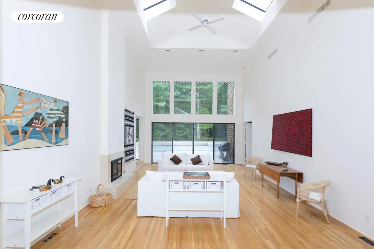 The Hamptons Real Estate | View 25 Bull Run | room 2