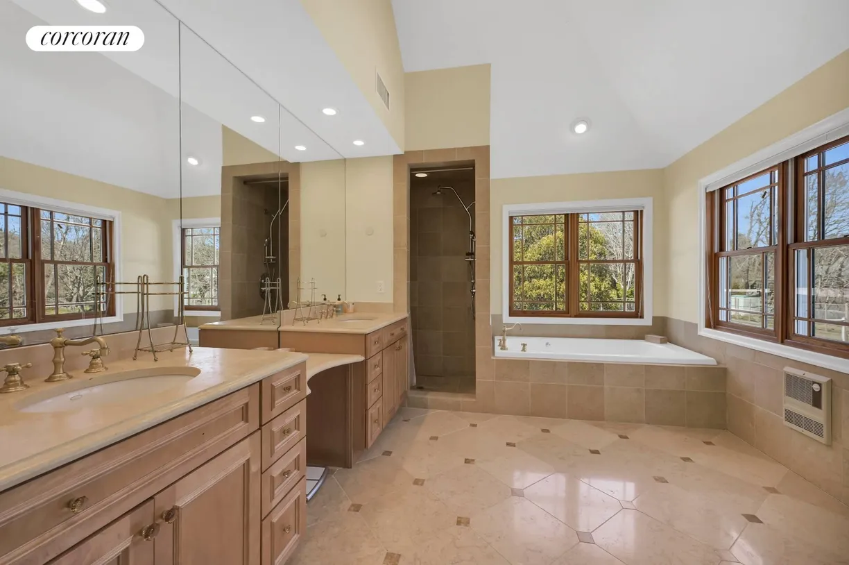 The Hamptons Real Estate | View  | Primary B.