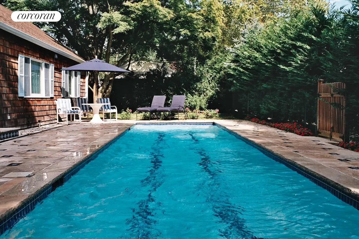 The Hamptons Real Estate | View 89 Pine Street | room 2