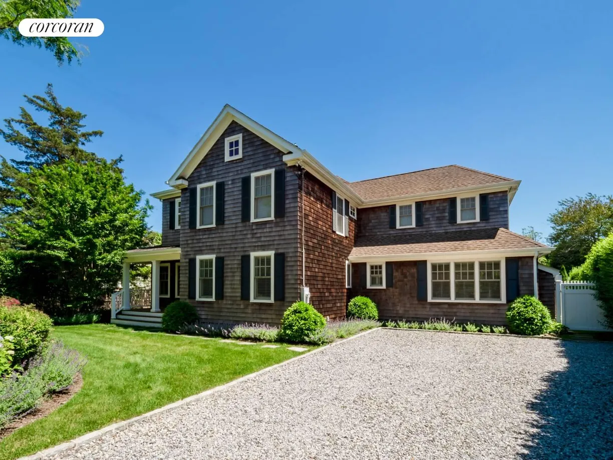 The Hamptons Real Estate | View 140 Pelletreau Street | 4 Beds, 4 Baths