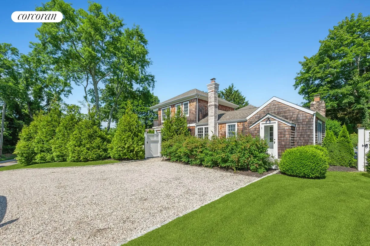 The Hamptons Real Estate | View 35 Harris Lane | room 2