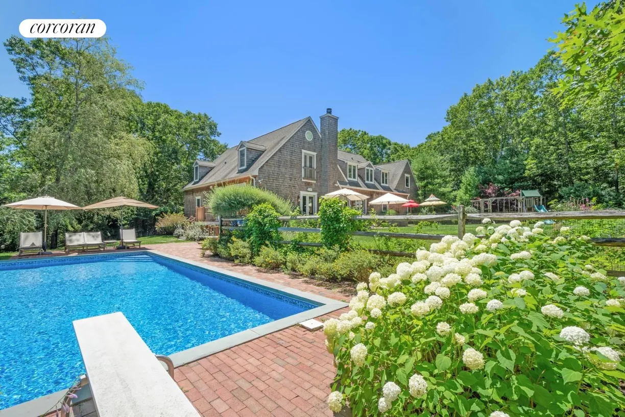 The Hamptons Real Estate | View 540 Blank Lane | room 1