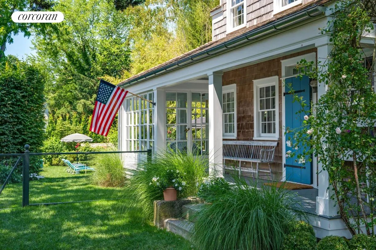 The Hamptons Real Estate | View 96 Madison Street | room 2