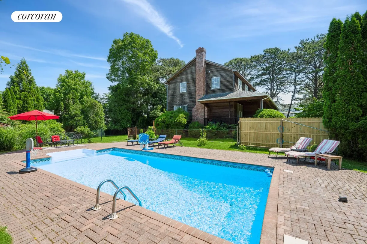 The Hamptons Real Estate | View 3 Hilltop Road | room 1