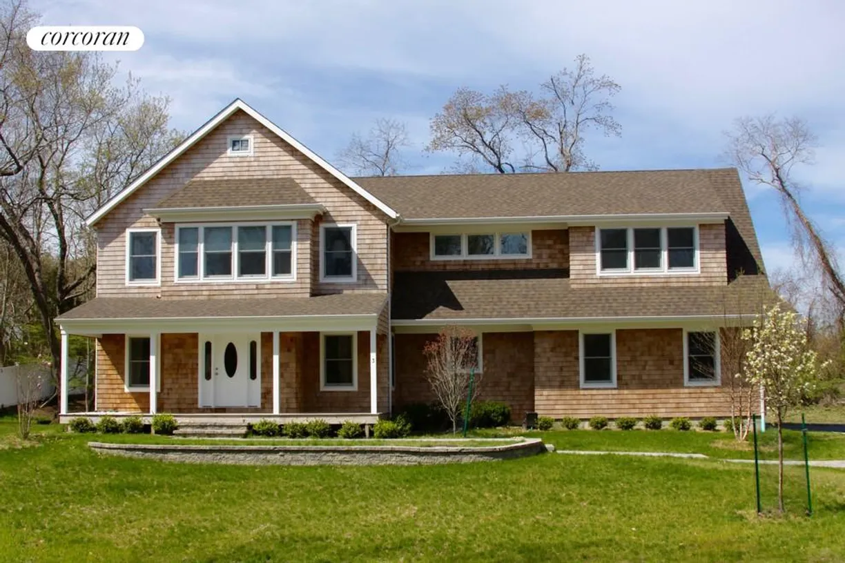 The Hamptons Real Estate | View 3 Primrose Place | room 2