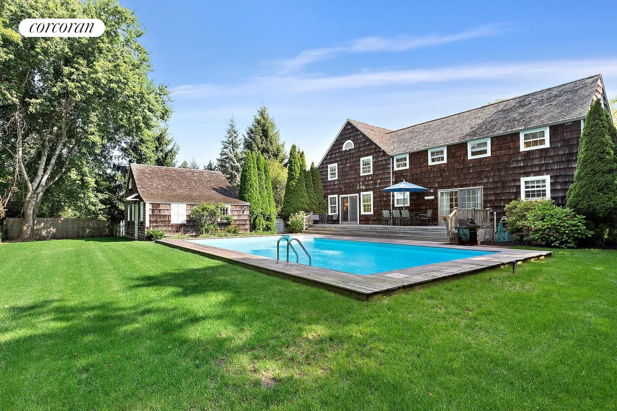 The Hamptons Real Estate | View 79A Jessup Avenue | room 1
