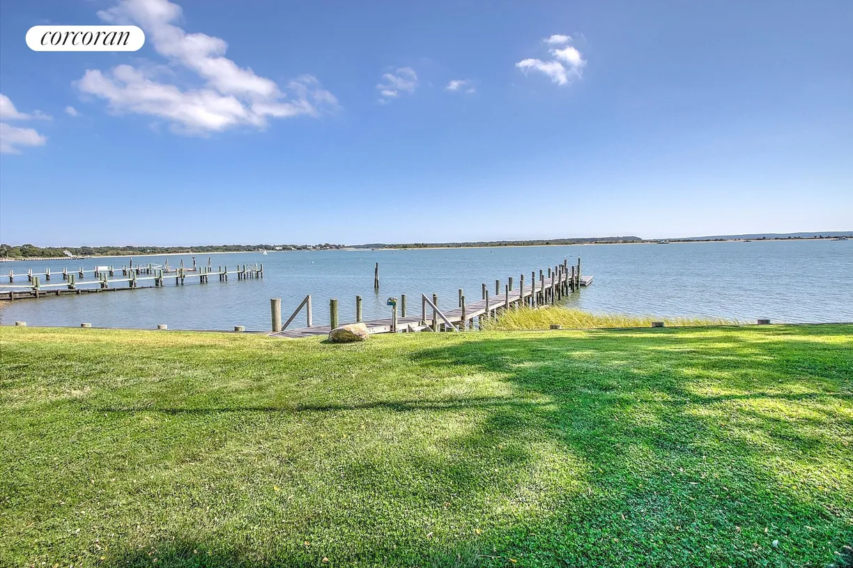 The Hamptons Real Estate | View 9 Montclair Avenue | room 2