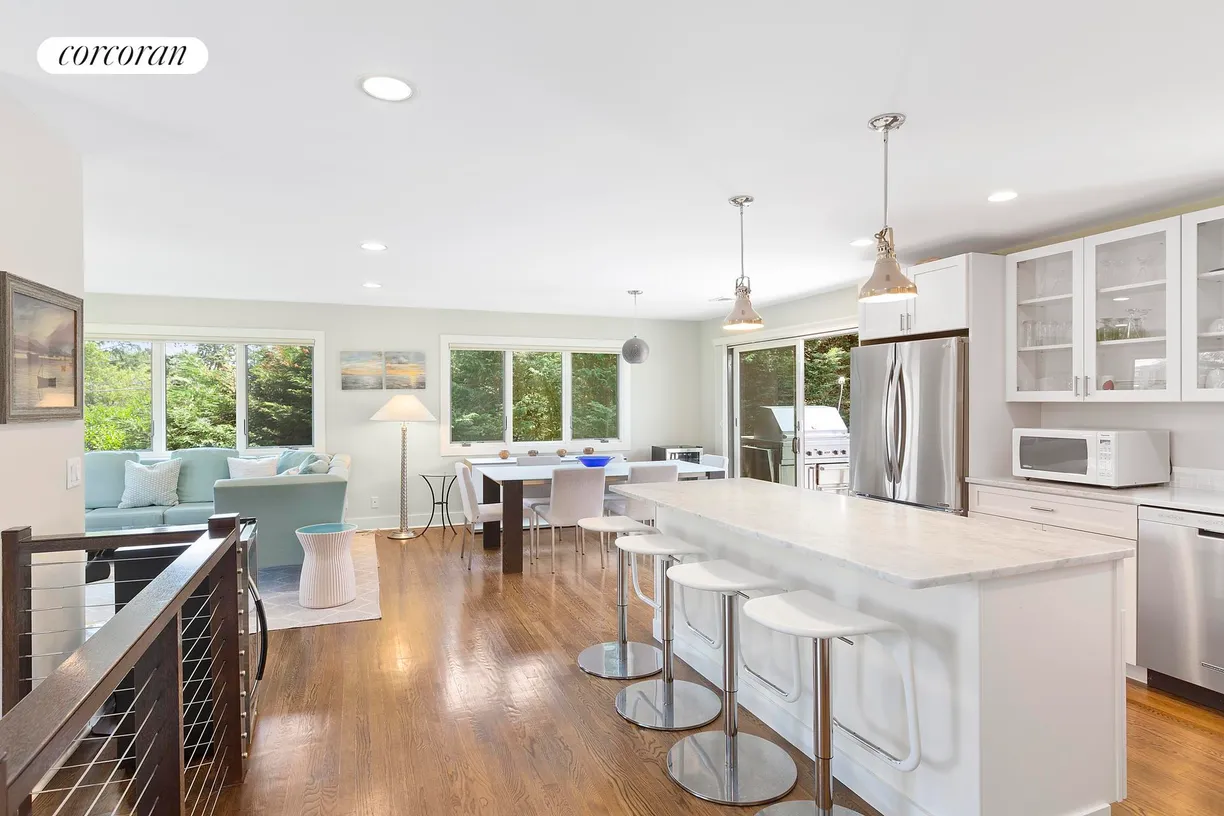 The Hamptons Real Estate | View 6 Sunset Drive | Open Floorplan