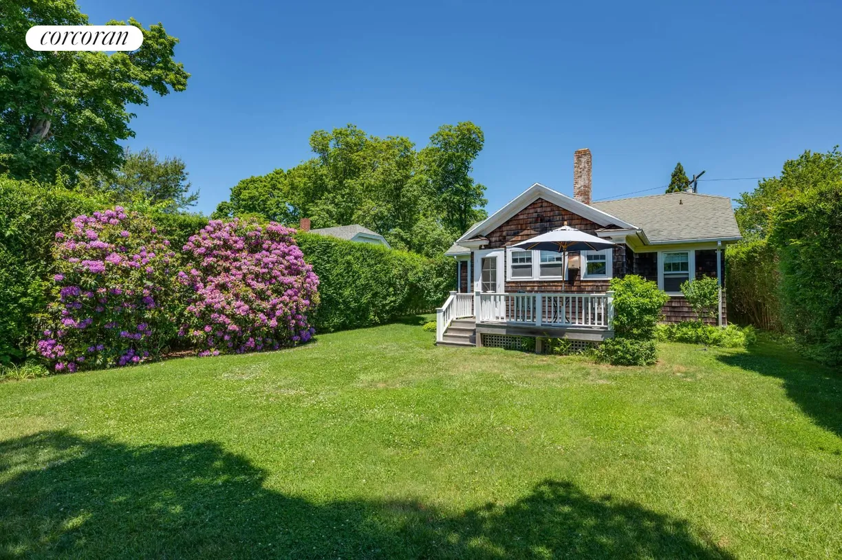 The Hamptons Real Estate | View 26 Cooper Street | room 1