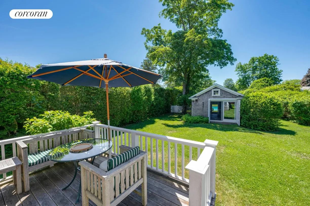 The Hamptons Real Estate | View 26 Cooper Street | room 2