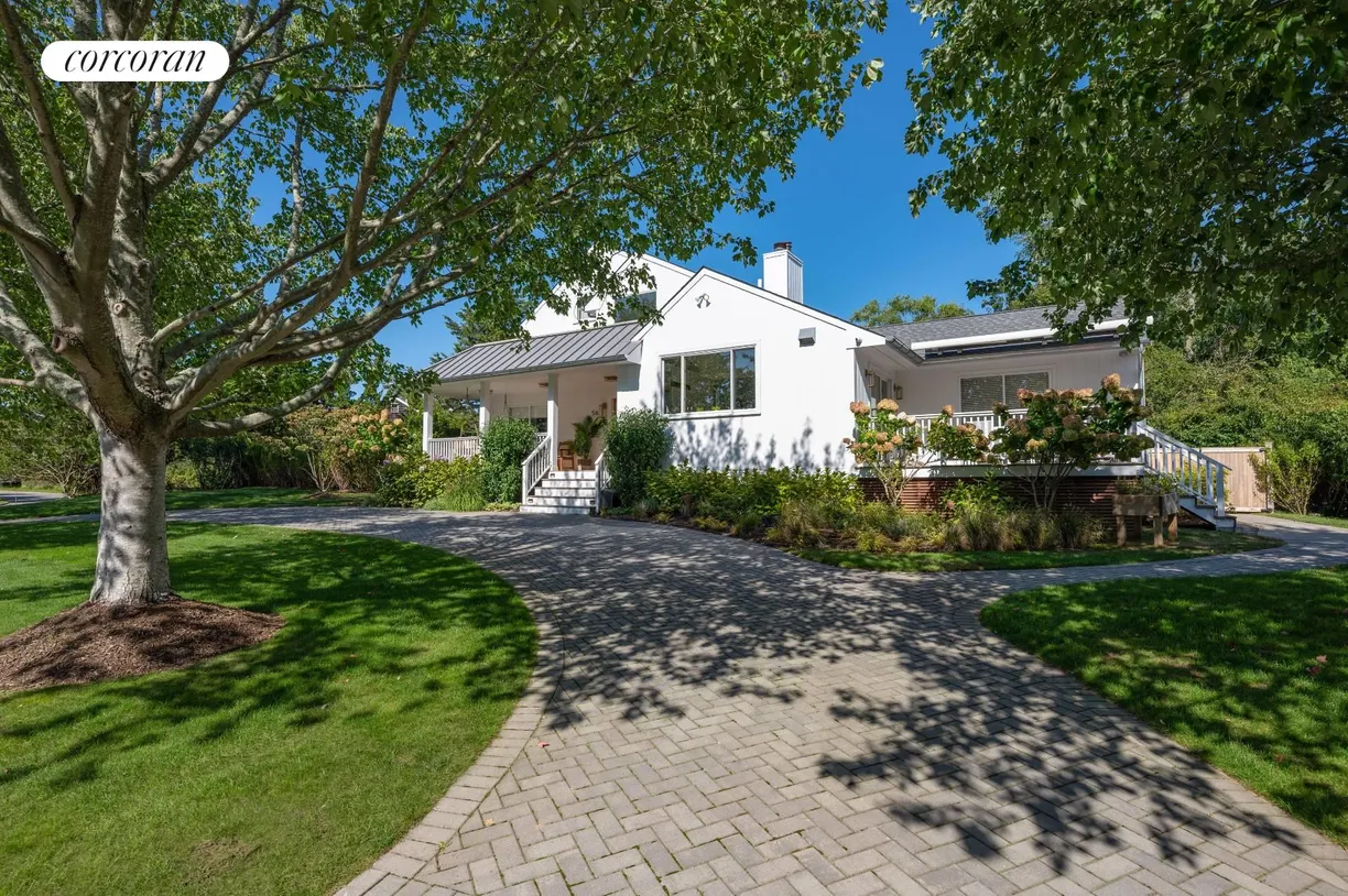The Hamptons Real Estate | View 56 Beckys Path | room 2