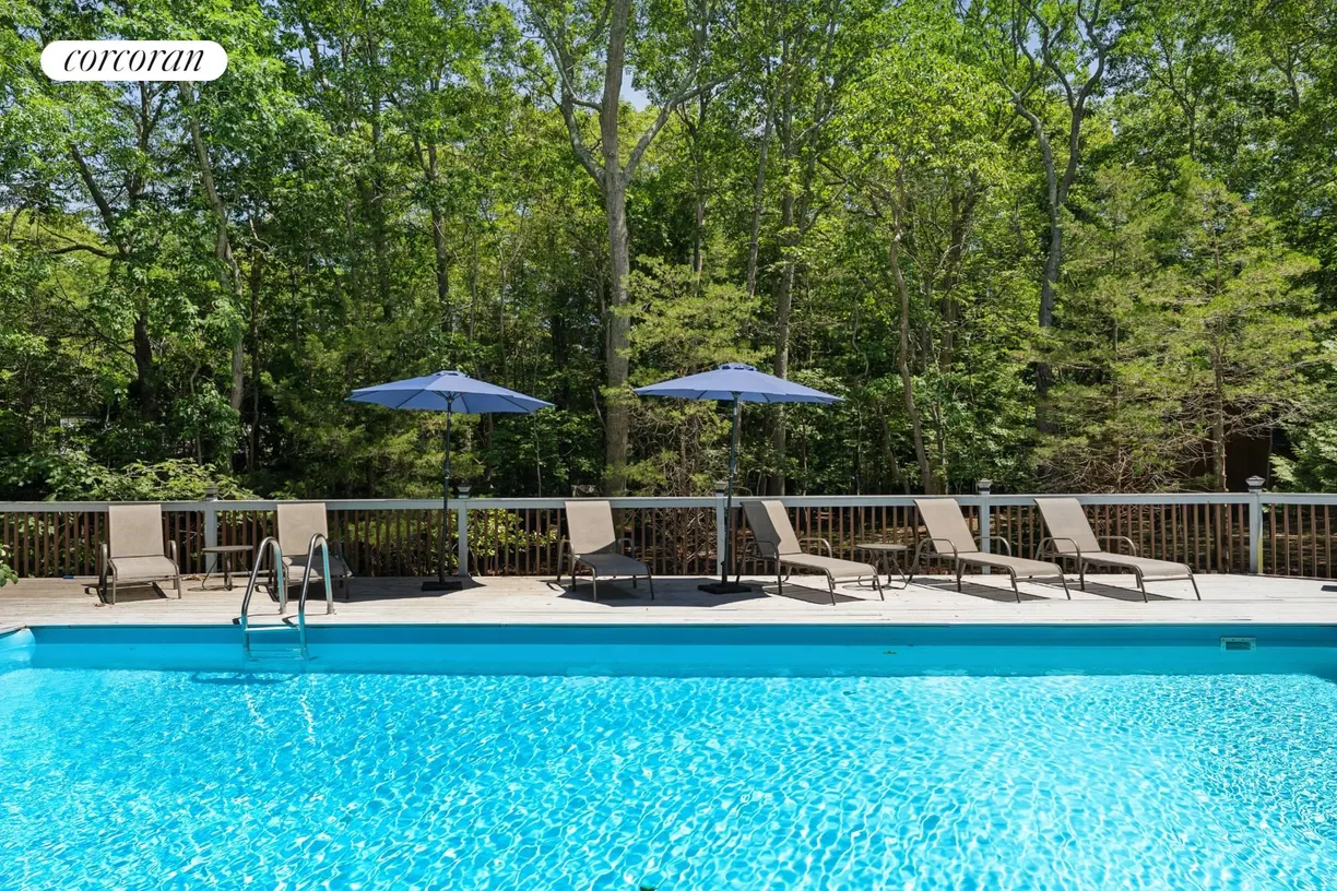 The Hamptons Real Estate | View 25 High Point Road | 3 Beds, 2 Baths