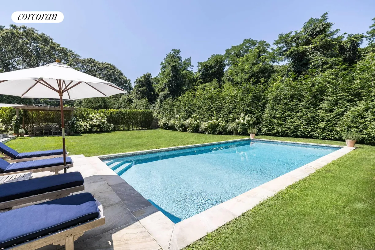 The Hamptons Real Estate | View 11 Woodvale Street | room 2