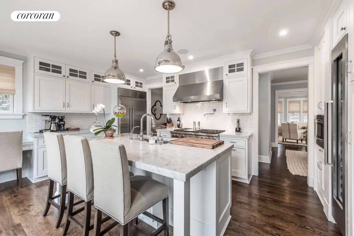 The Hamptons Real Estate | View 272 Main Street | Gorgeous Kitchen