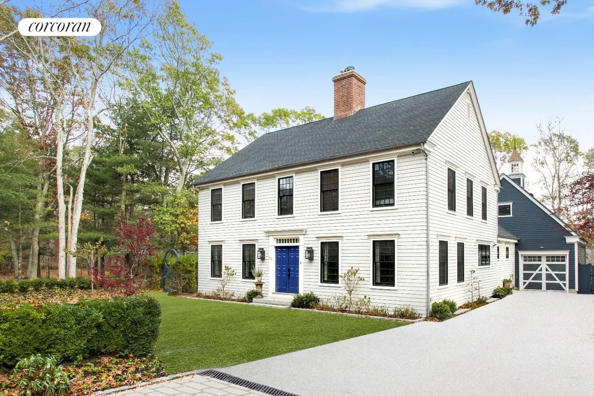 The Hamptons Real Estate | View 62 Laurel Lane | room 1