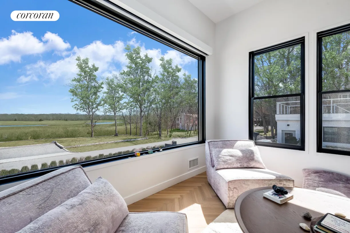The Hamptons Real Estate | View 3 Taft Place | room 2