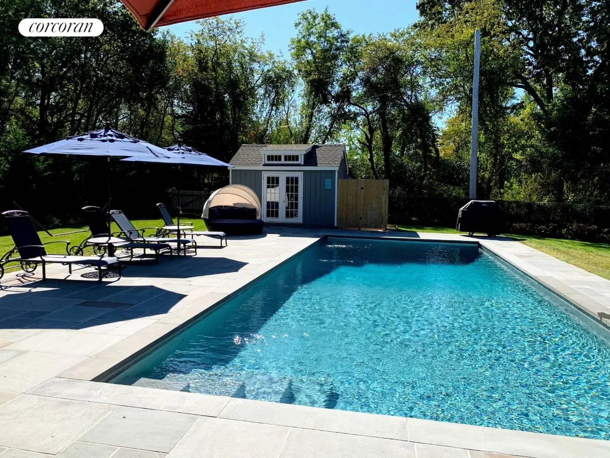 The Hamptons Real Estate | View 20A South Cartwright Road | 4 Beds, 3 Baths