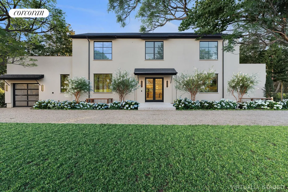 The Hamptons Real Estate | View 4 3RD ST | Front Shot