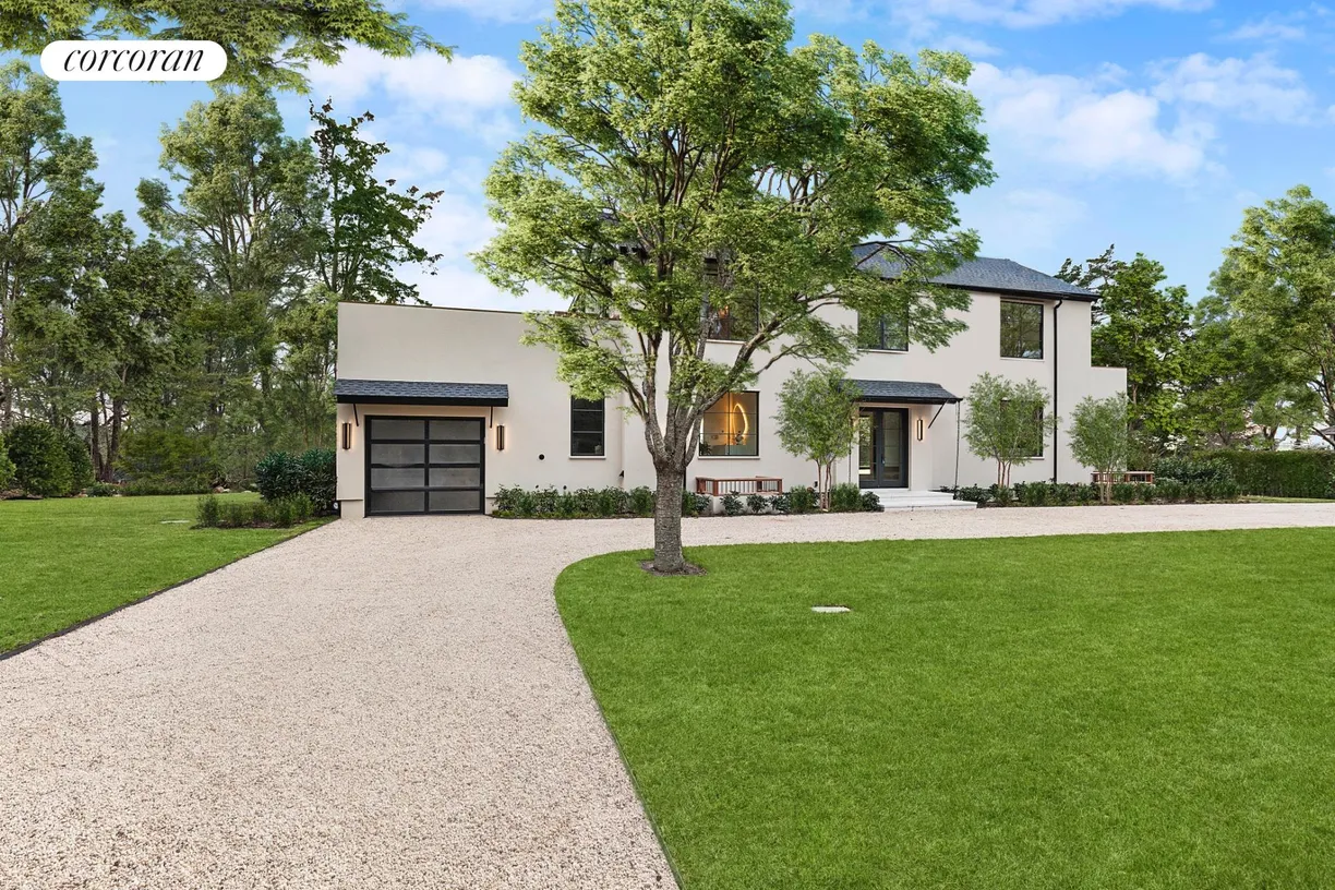 The Hamptons Real Estate | View 4 3RD ST | Summer dreams