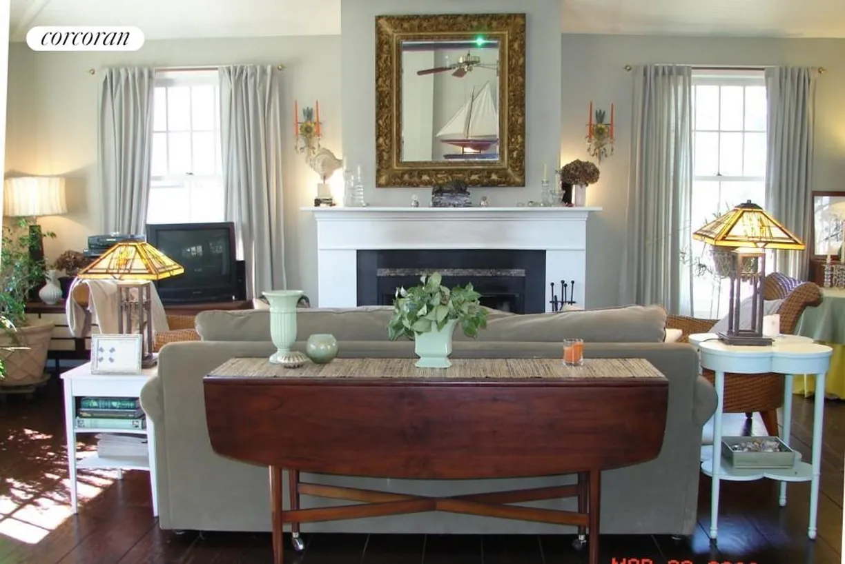 The Hamptons Real Estate | View 144 Woodbine Drive | living area