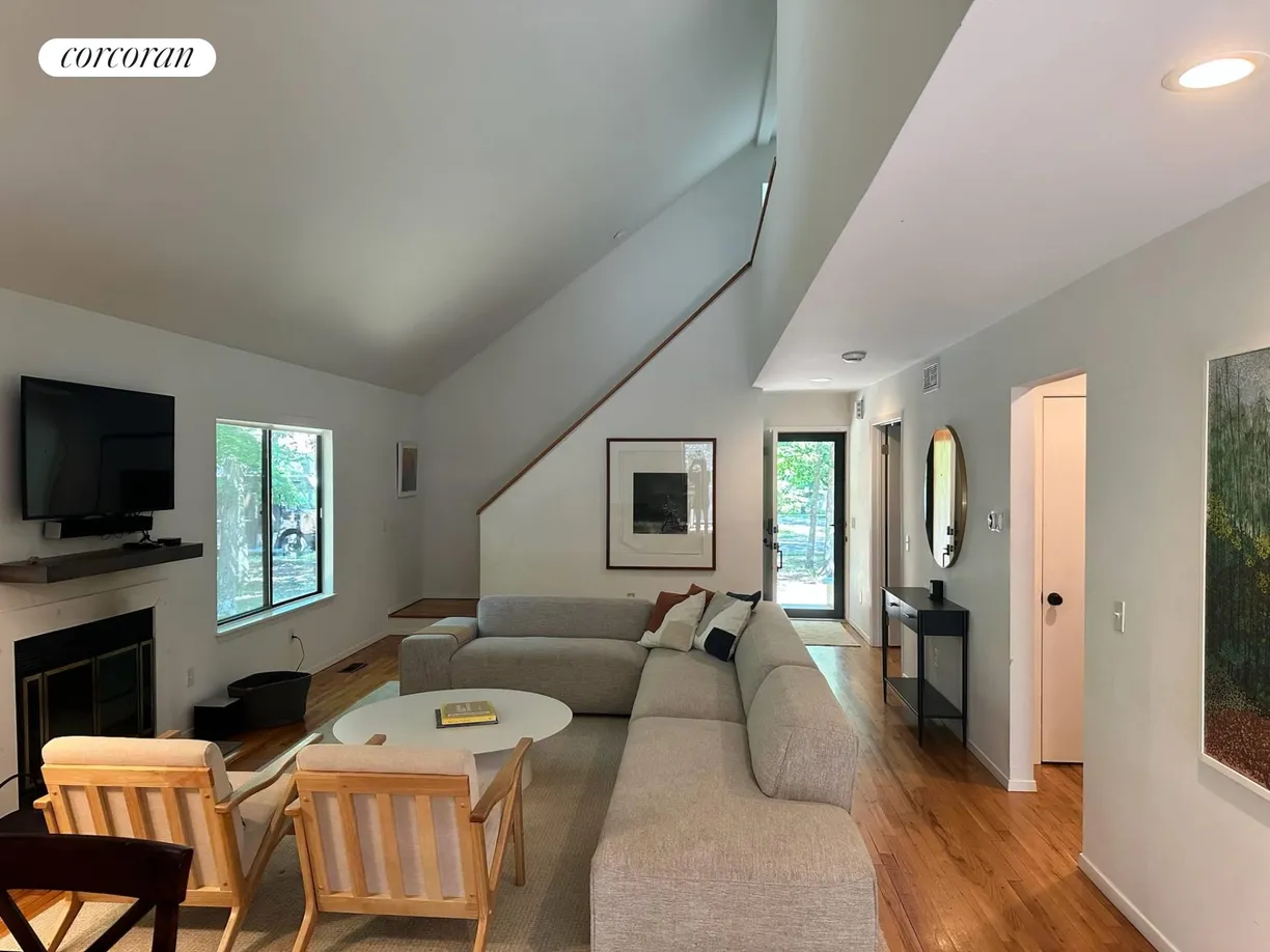 The Hamptons Real Estate | View 12 Orkney Road | room 1