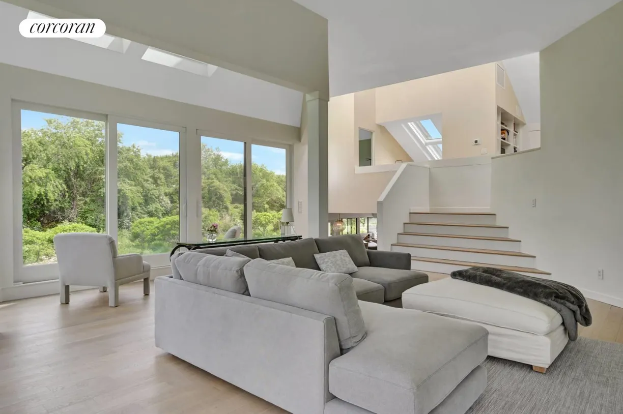 The Hamptons Real Estate | View 151 Kellis Pond Lane | room 1