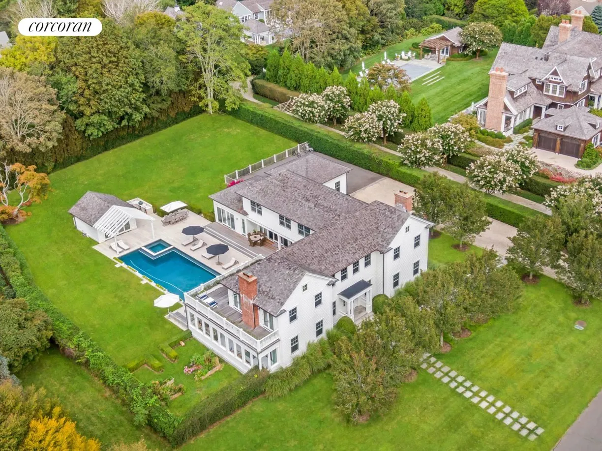 The Hamptons Real Estate | View 40 Egypt Close | 6 Beds, 5 Baths