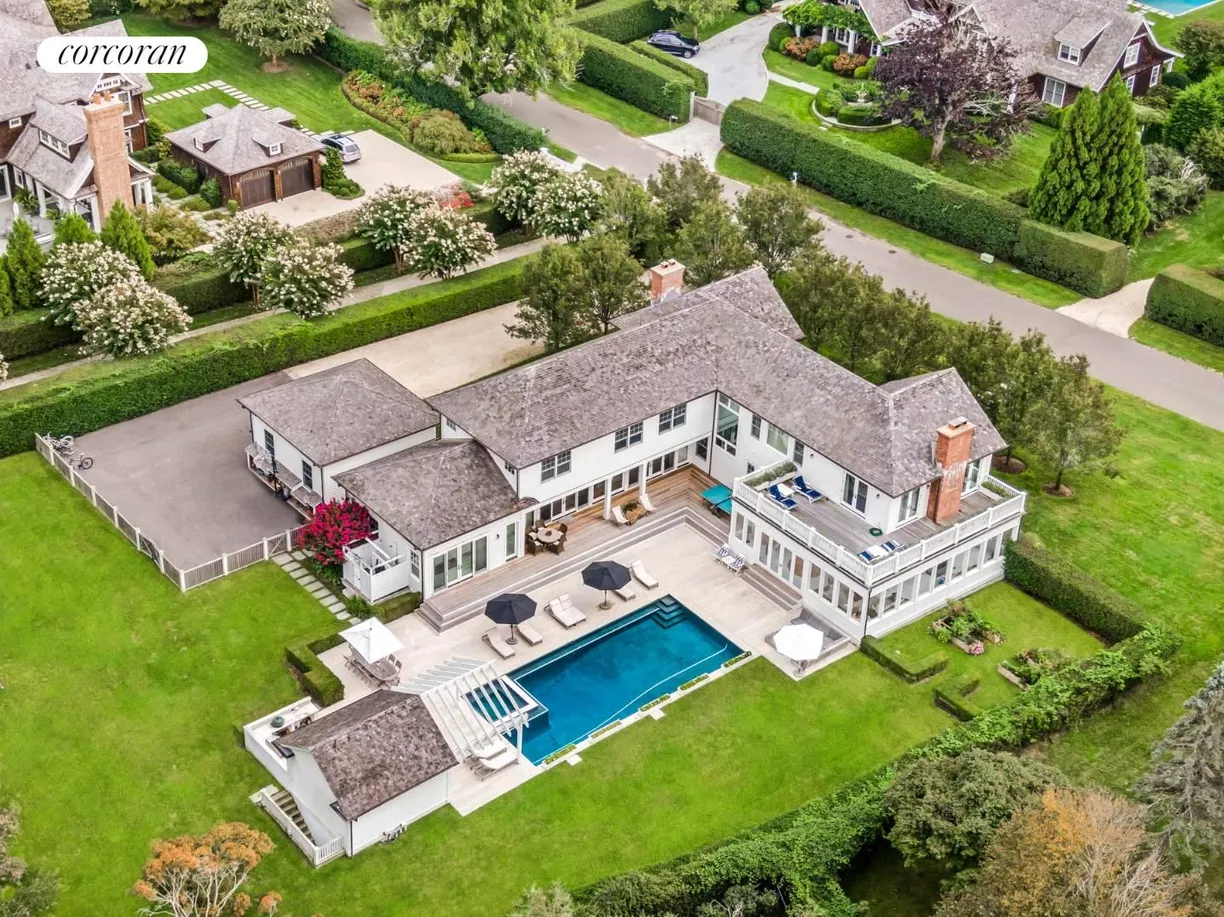 The Hamptons Real Estate | View 40 Egypt Close | room 2