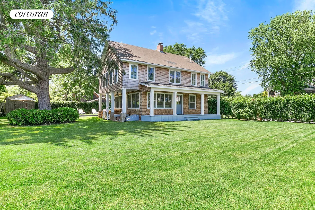 The Hamptons Real Estate | View 111 Halsey Street | room 1