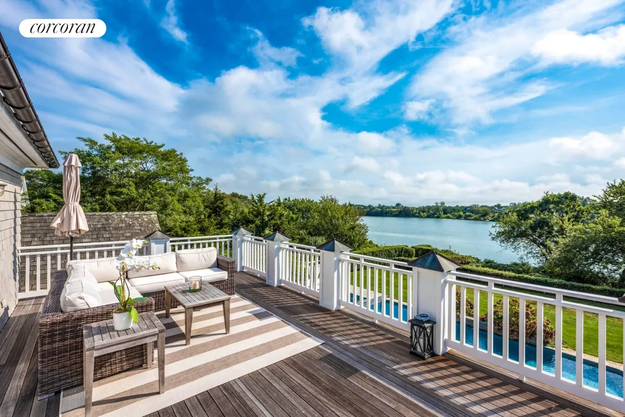 The Hamptons Real Estate | View 15 Kellis Way | 8 Beds, 7 Baths