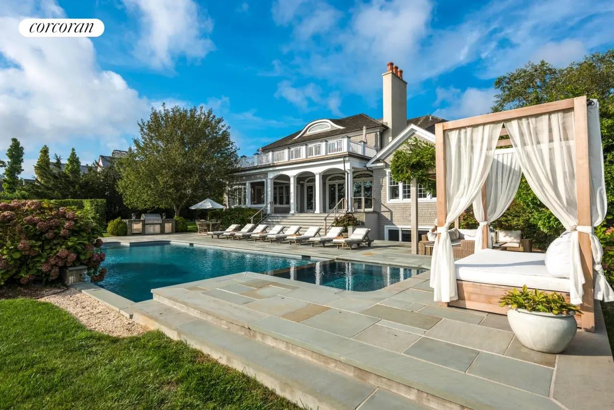 The Hamptons Real Estate | View 15 Kellis Way | room 1