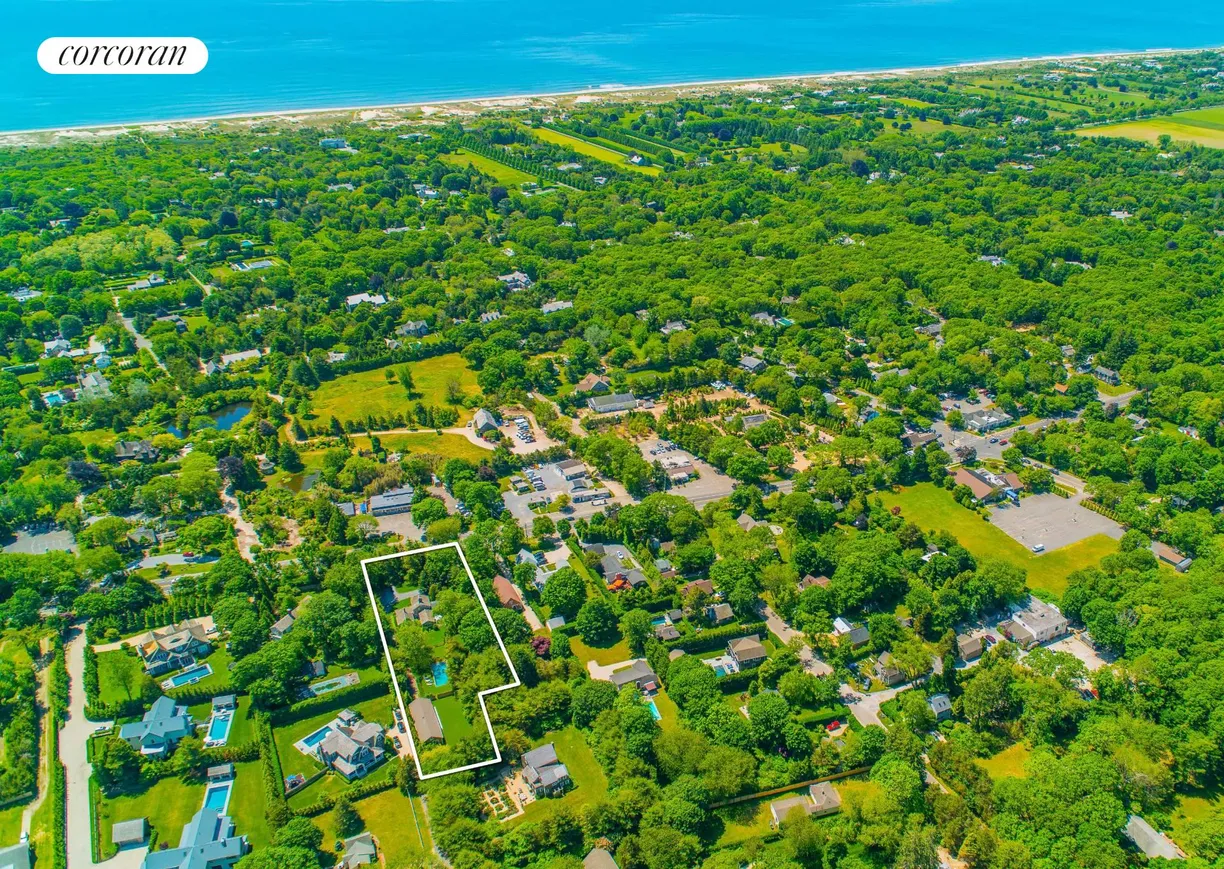 The Hamptons Real Estate | View 75 Montauk Highway | 4 Beds, 3 Baths
