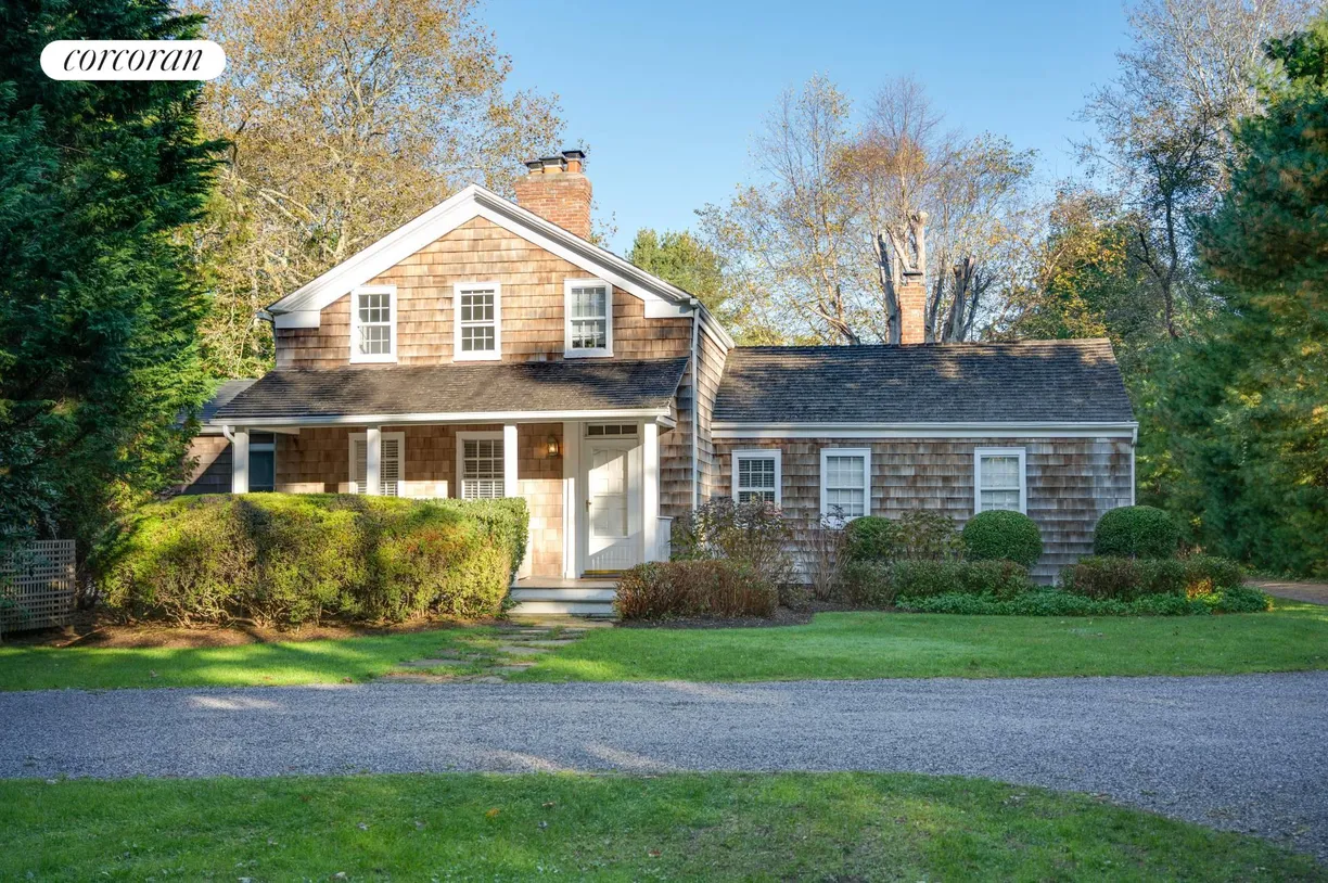 The Hamptons Real Estate | View 75 Montauk Highway | Classic Farmhouse