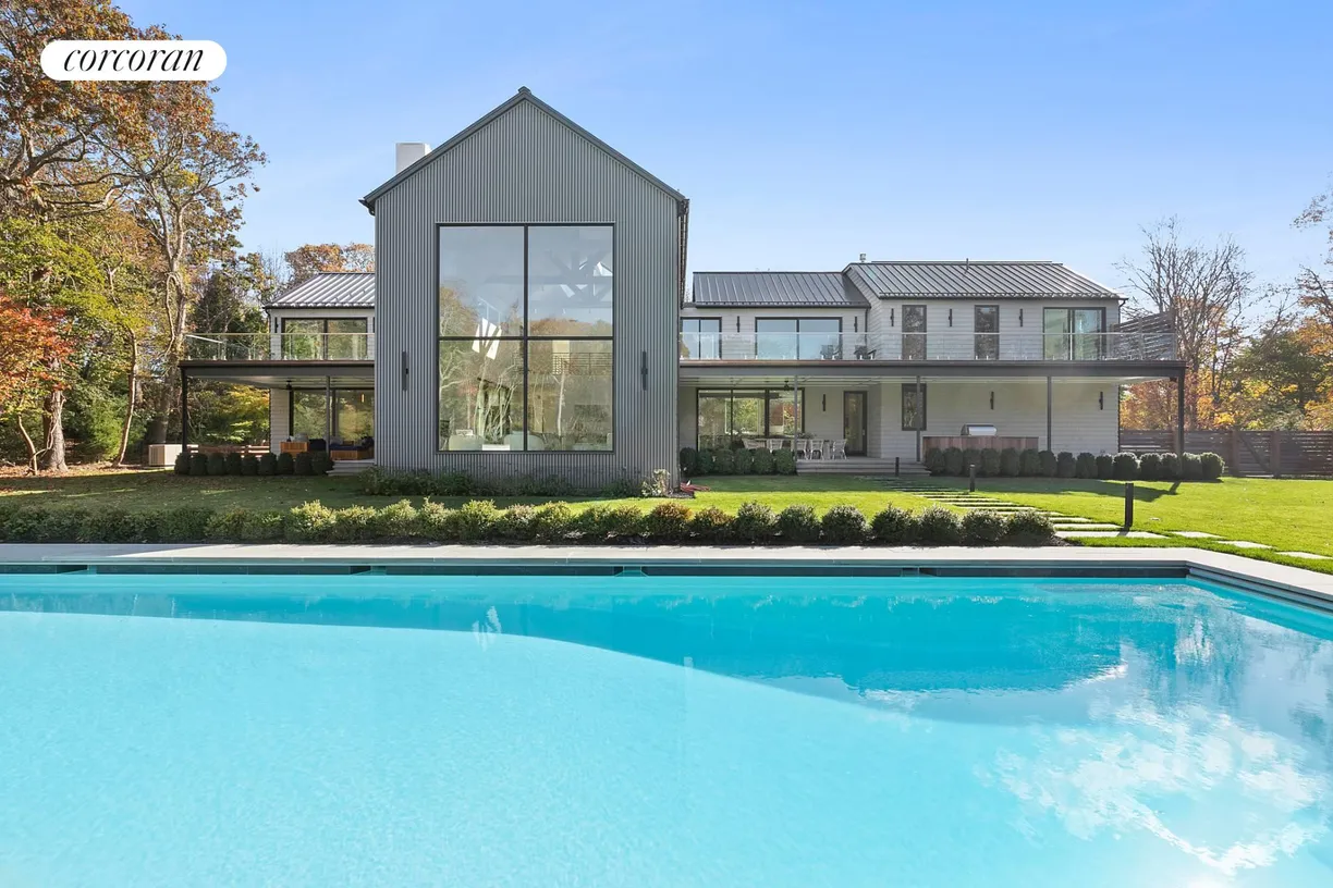 The Hamptons Real Estate | View 12 Eileen's Path | 7 Beds, 9 Baths | View 1