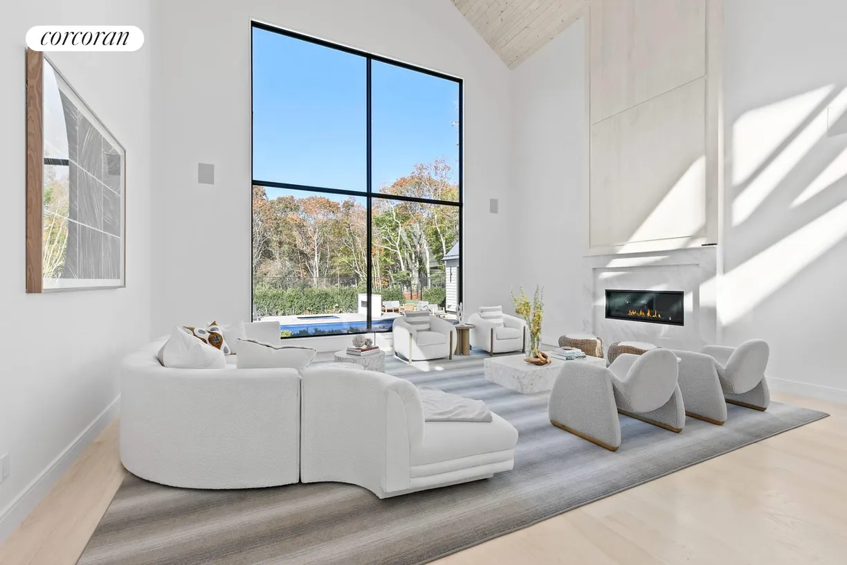 The Hamptons Real Estate | View 12 Eileen's Path | Light Filled | View 10