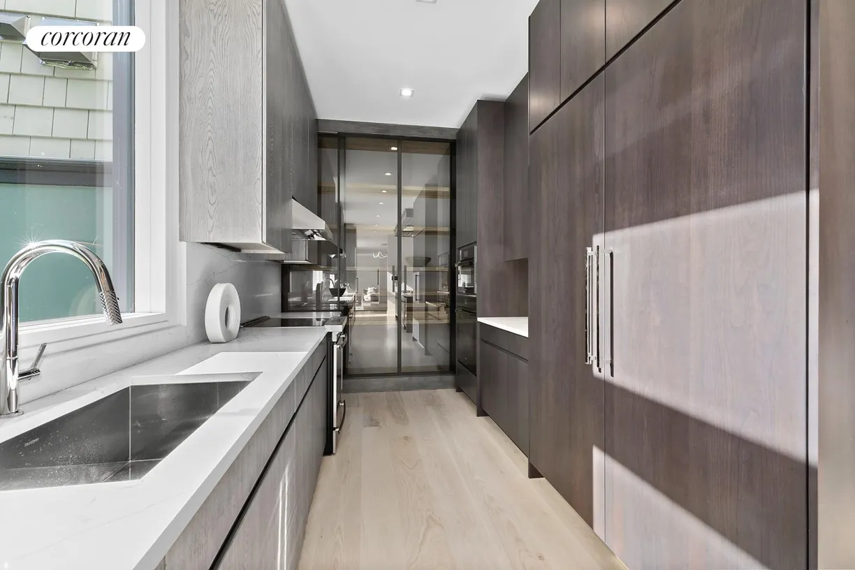 The Hamptons Real Estate | View 12 Eileen's Path | Prep-Kitchen | View 14