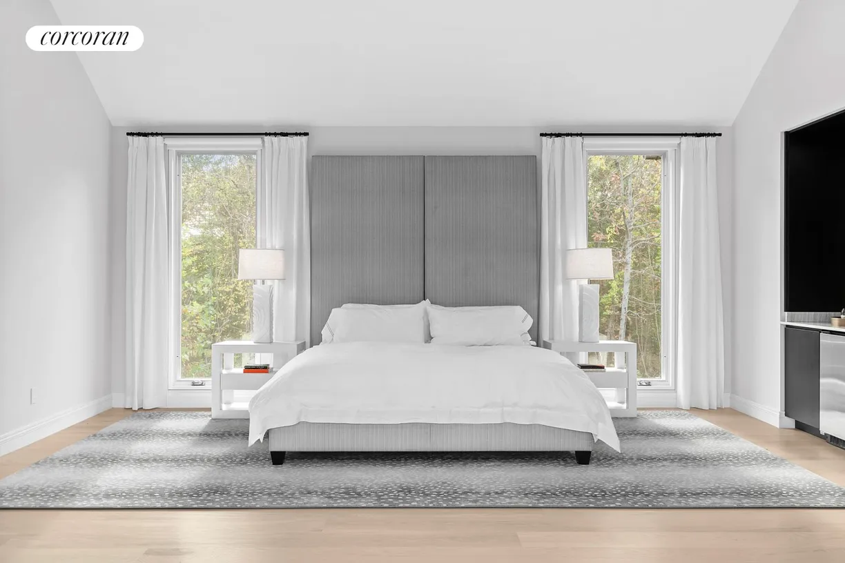 The Hamptons Real Estate | View 12 Eileen's Path | Primary Suite - Sleeping Chamber | View 23