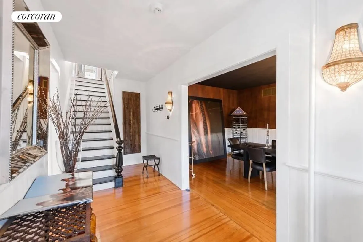 The Hamptons Real Estate | View 357 Montauk Highway | room 2