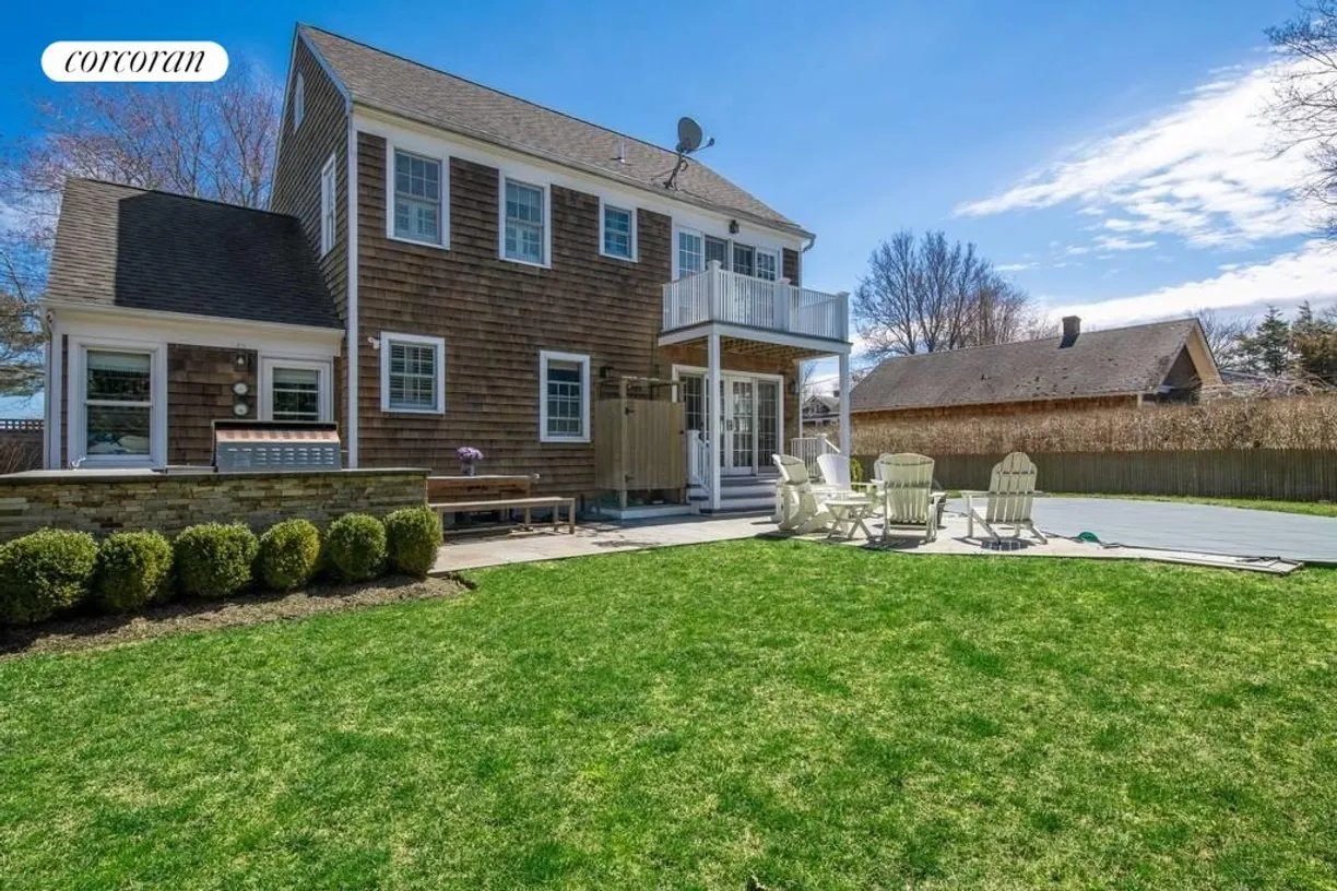 The Hamptons Real Estate | View 13 Church Street | room 1