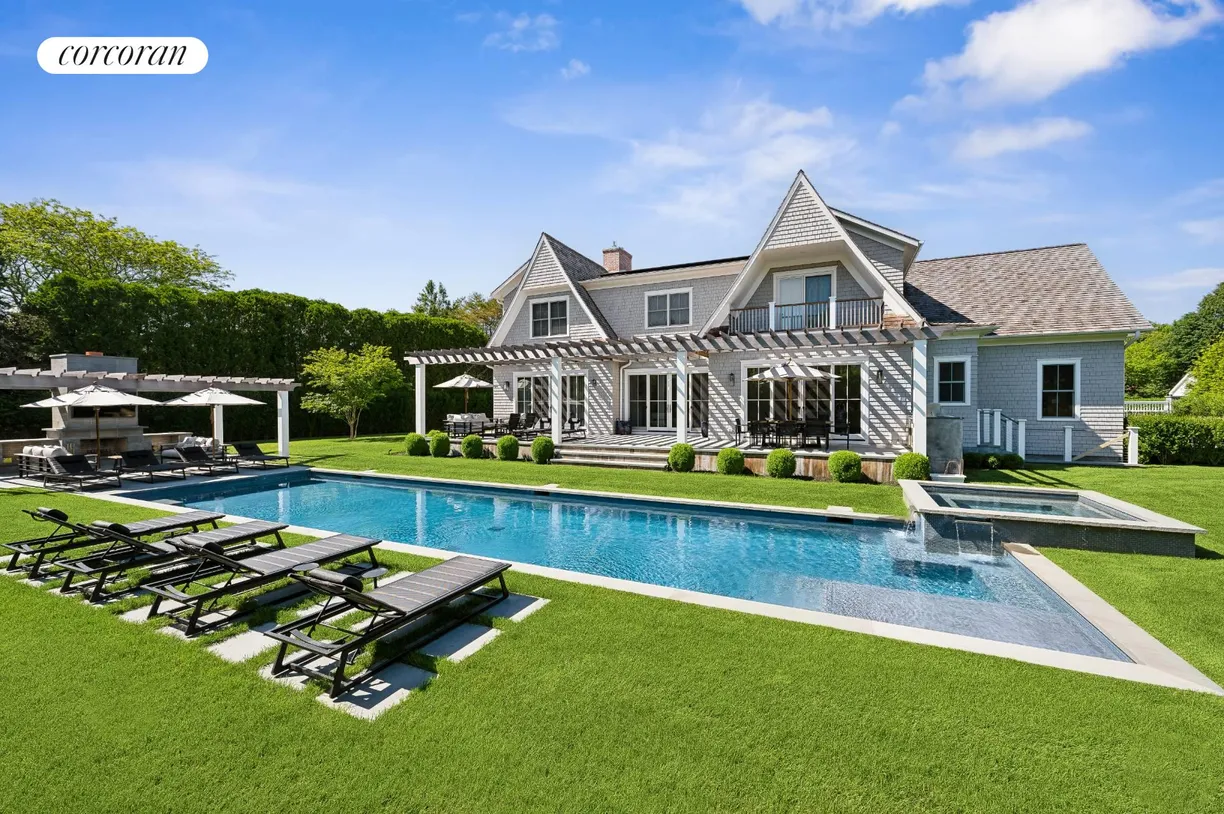 The Hamptons Real Estate | View 48 Harvest Lane | room 2