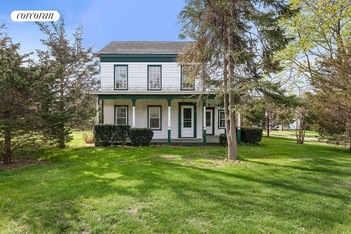 The Hamptons Real Estate | View 2700 Main Road | 4 Beds, 2 Baths