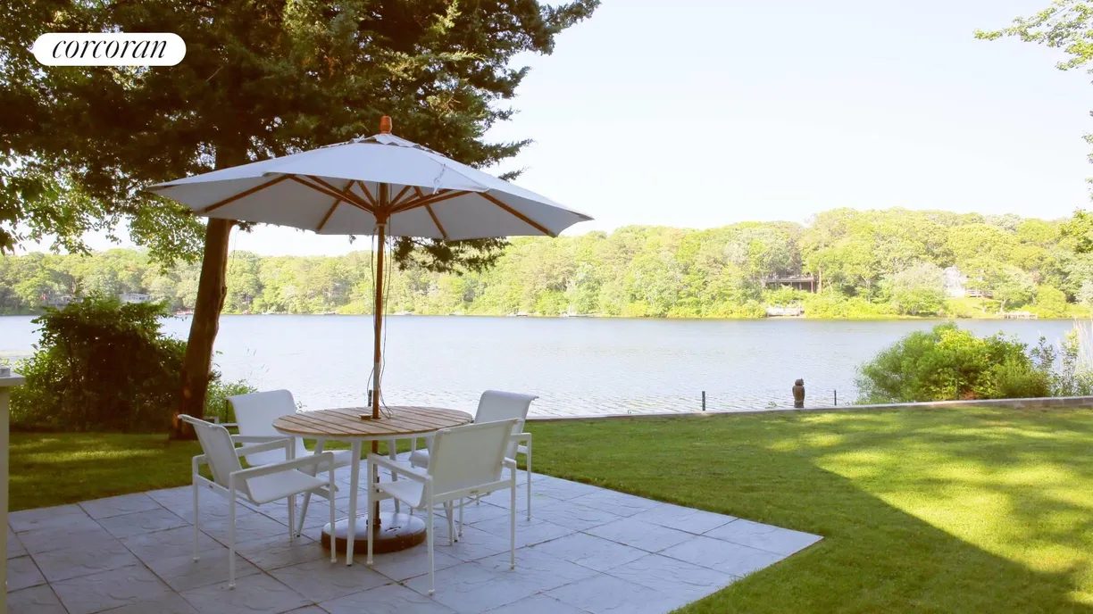 The Hamptons Real Estate | View 12 Justan Avenue | 2 Beds, 1 Bath