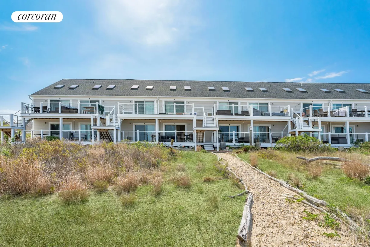 The Hamptons Real Estate | View 16 Navy Road | 1 Bed, 1 Bath
