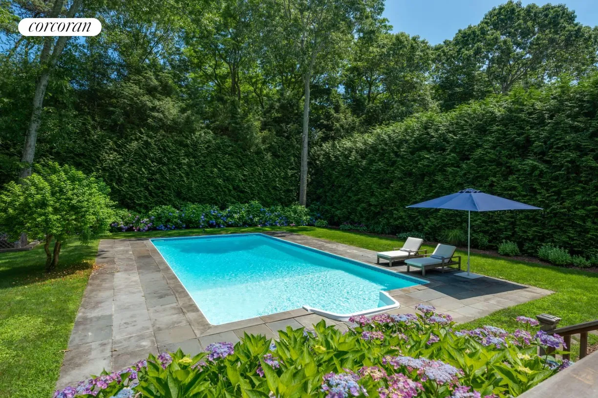 The Hamptons Real Estate | View 16 Roxbury Lane | room 2