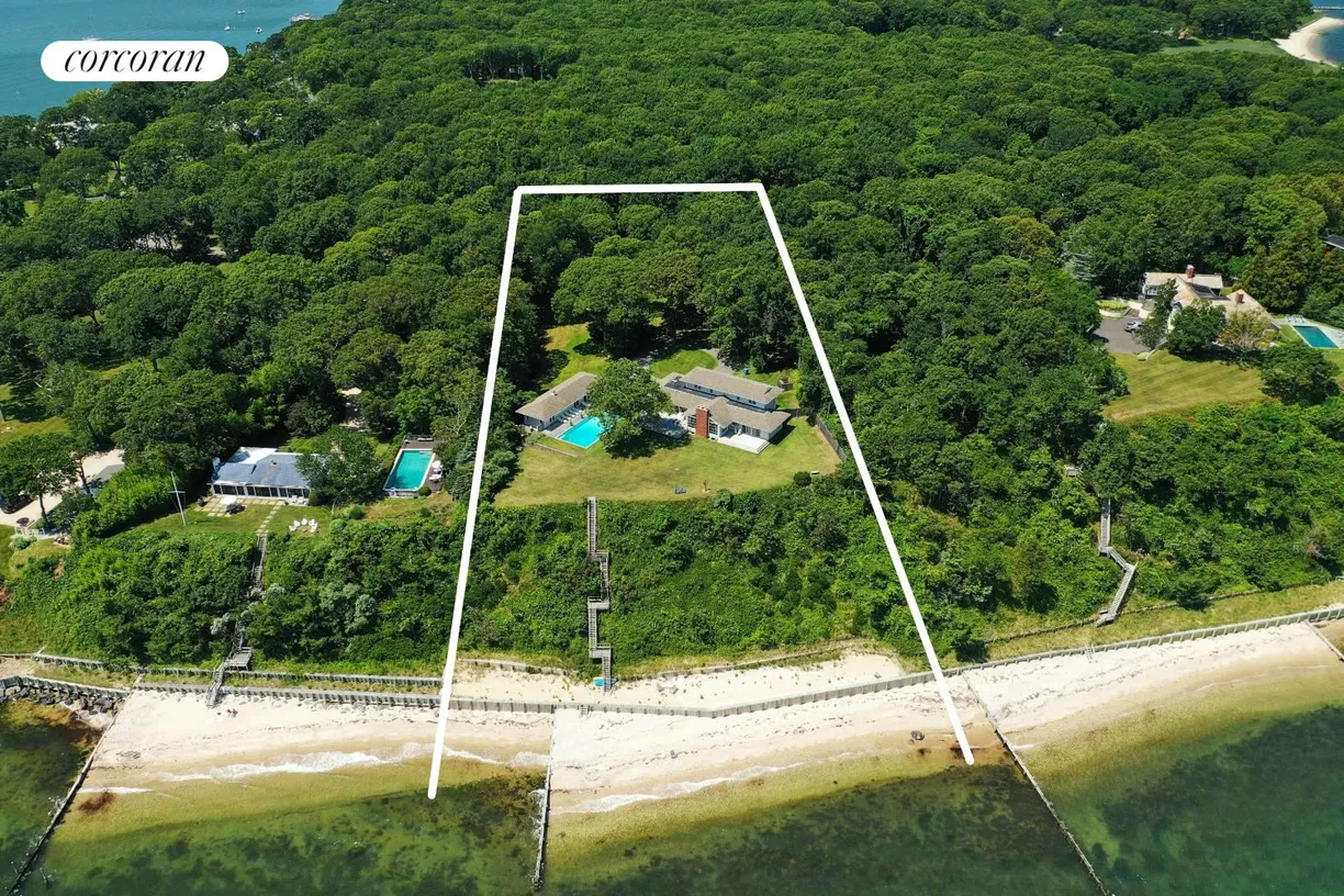The Hamptons Real Estate | View 183 Ram Island Drive | room 2