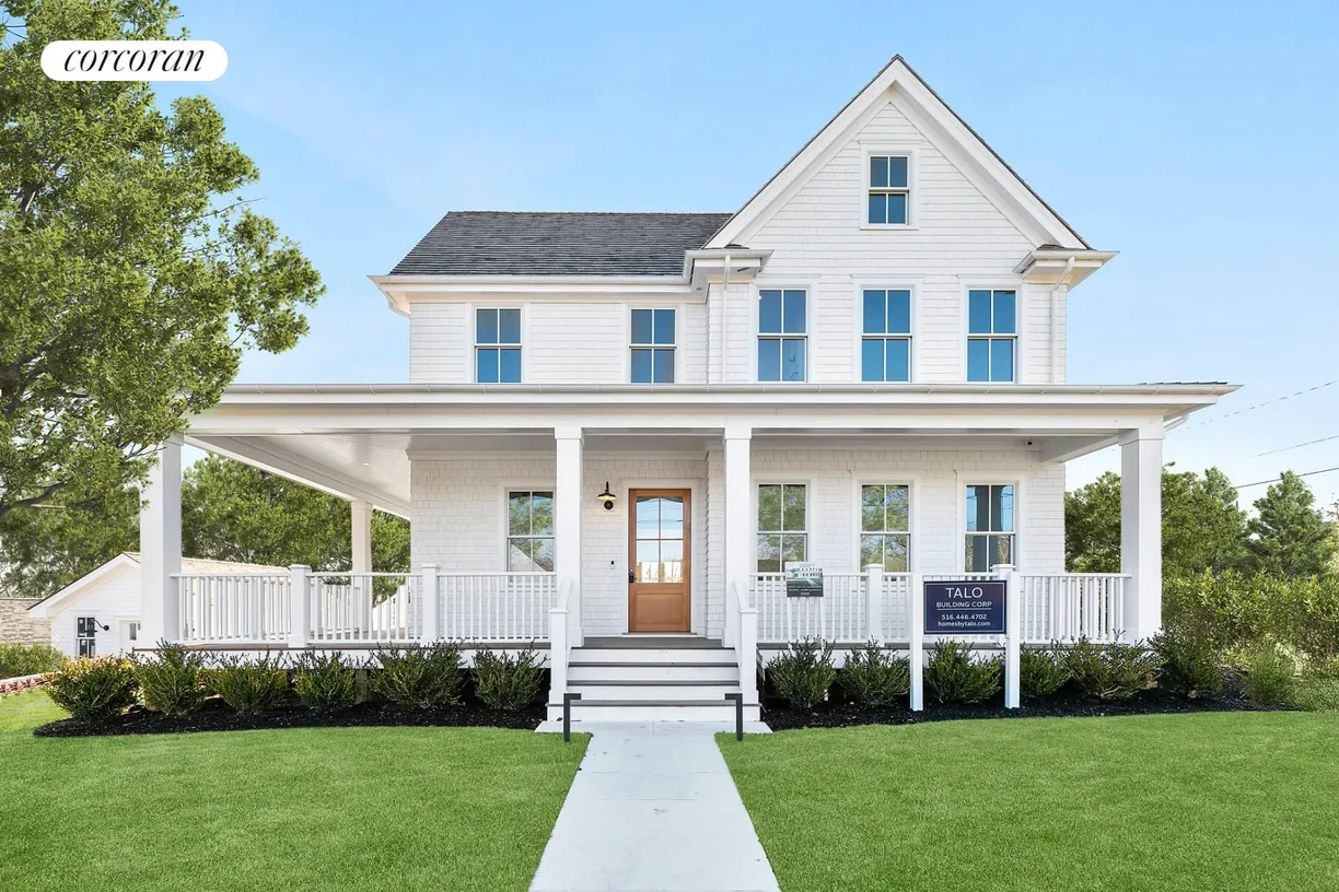 The Hamptons Real Estate | View 42 Miller Lane East | 7 Beds, 8 Baths