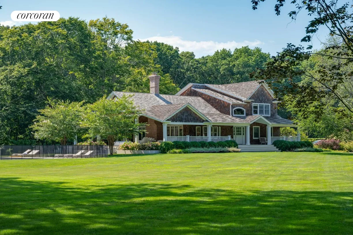 The Hamptons Real Estate | View 138 Narrow Lane | room 1