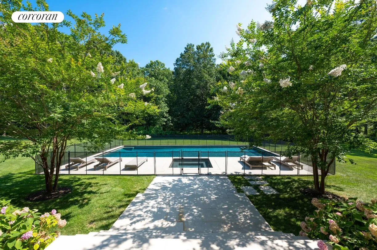 The Hamptons Real Estate | View 138 Narrow Lane | room 2